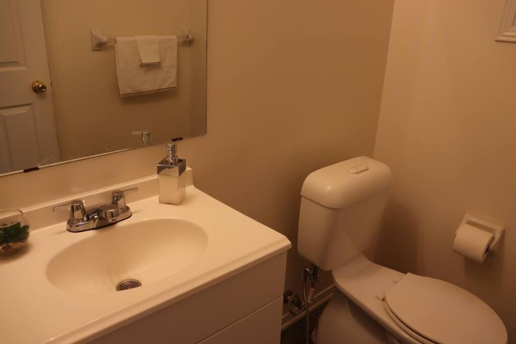 Entire 4 Bed Room Detached Residential Home Ajax Esterno foto