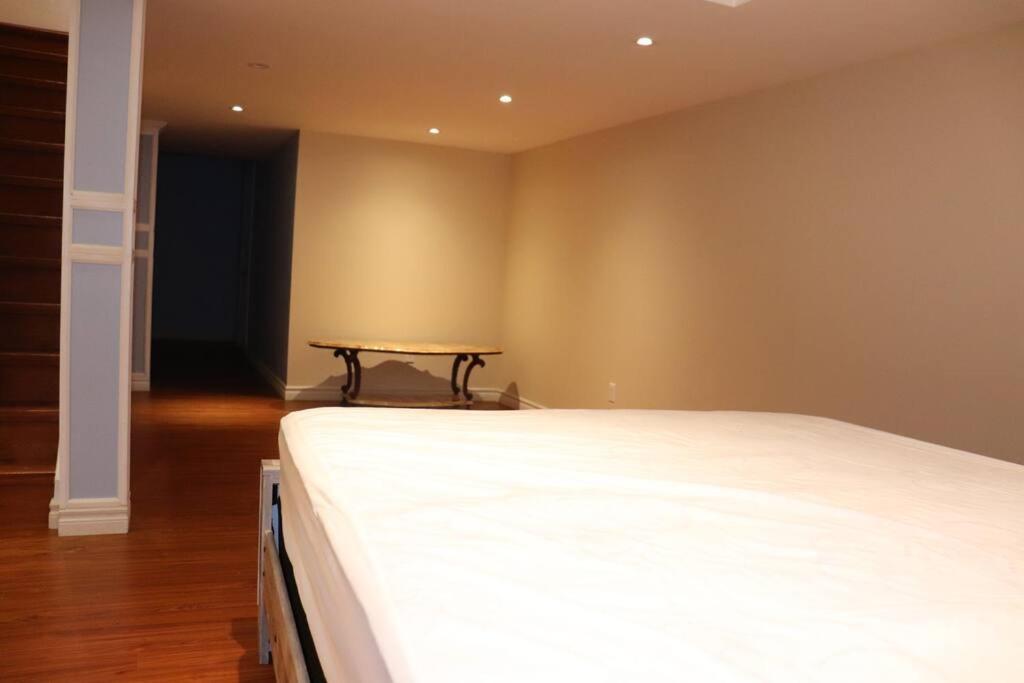 Entire 4 Bed Room Detached Residential Home Ajax Esterno foto