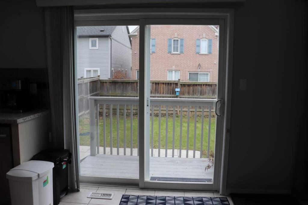 Entire 4 Bed Room Detached Residential Home Ajax Esterno foto