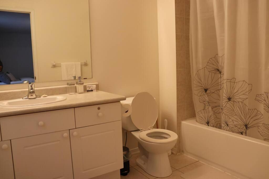 Entire 4 Bed Room Detached Residential Home Ajax Esterno foto