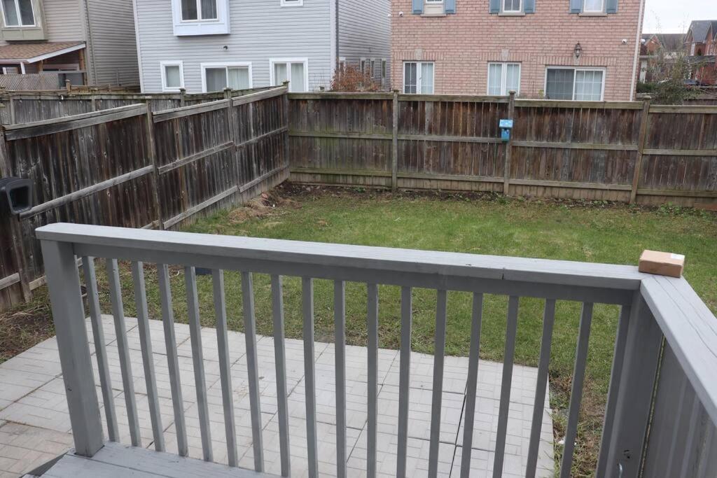 Entire 4 Bed Room Detached Residential Home Ajax Esterno foto